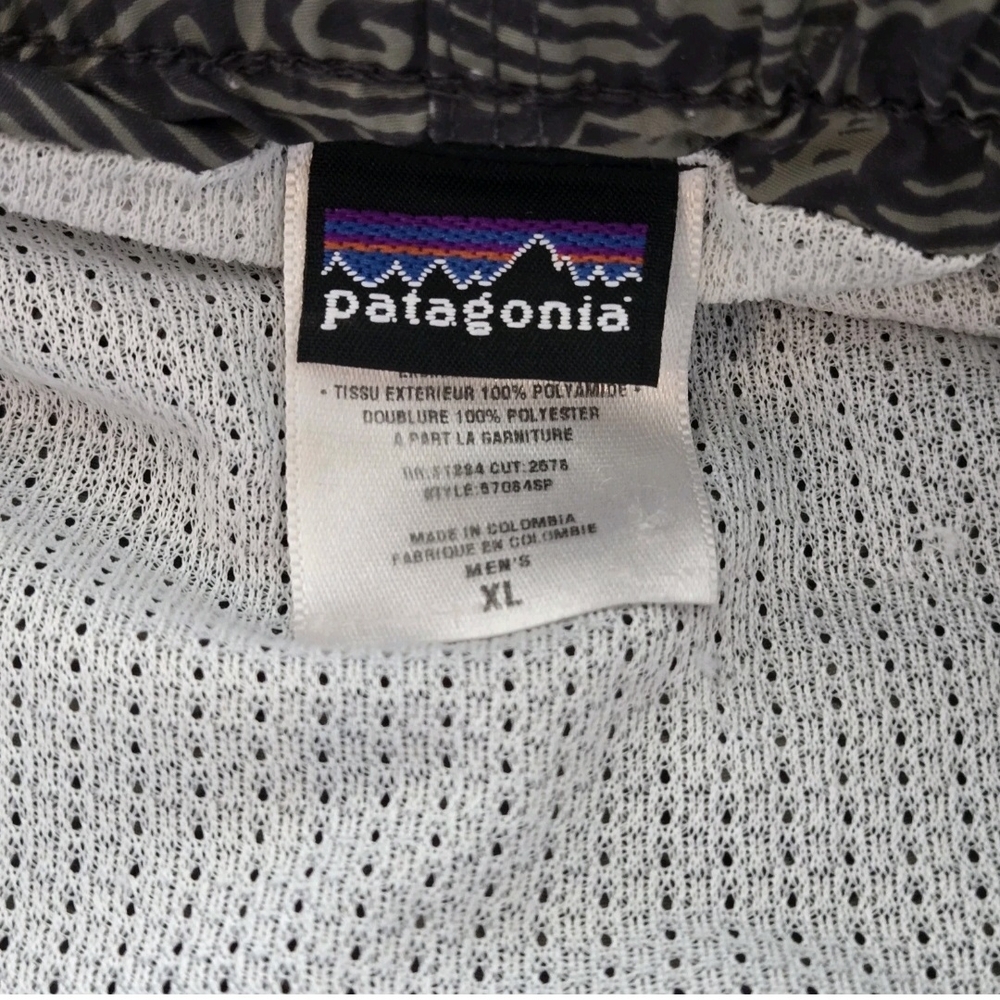 Vintage Patagonia River Shorts Mens XL Fish Print Tribal Wave Belted 5.5" Lined - Picture 6 of 9